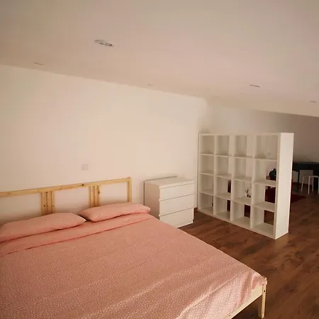 Duplex : Zone Pietonne De Daire *