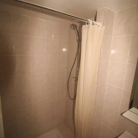 Duplex : Zone Pietonne De Daire